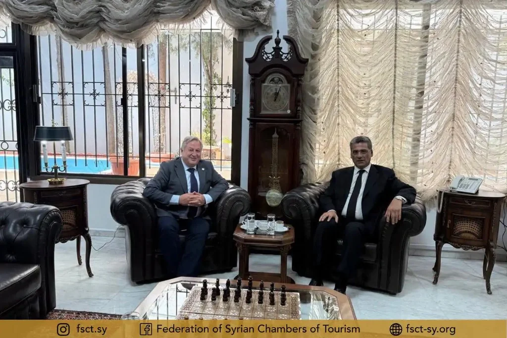 رئيس اتحاد غرف السياحة يزور سفير لبنان لبحث التعاون السياحي
